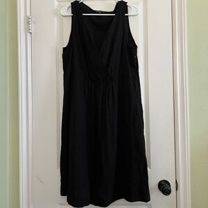 Eileen Fisher V neck linen dress